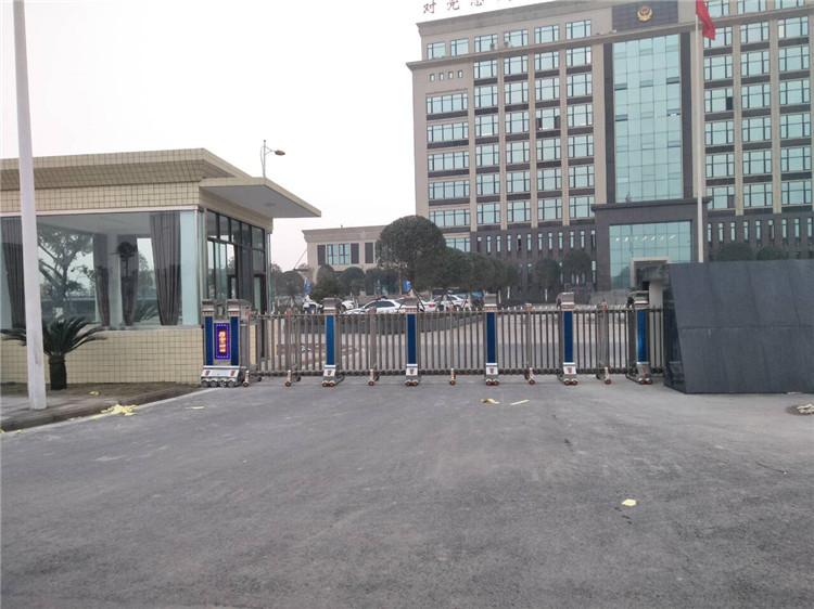 內(nèi)江出安智能電動(dòng)伸縮門進(jìn)駐內(nèi)江川建建筑有限公司