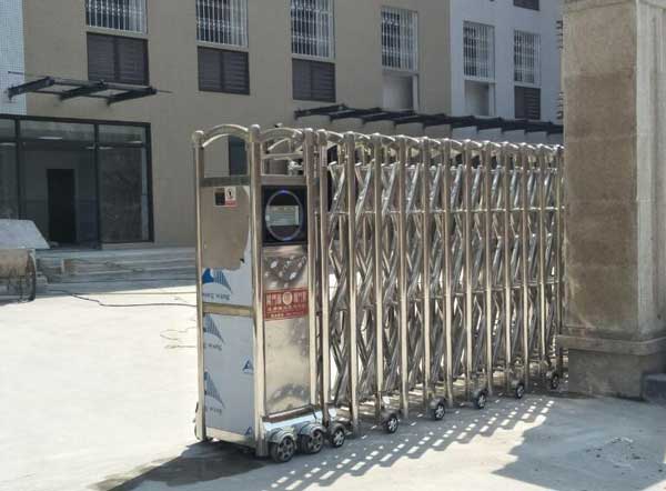 四川省思創(chuàng)匯智科技有限公司電動(dòng)伸縮門(mén)案例 - 中出網(wǎng)-智能出入口與停車(chē)充電門(mén)戶
