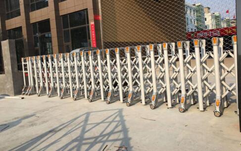 廣和世貿城選擇衢州出安智能為電動伸縮門供貨商