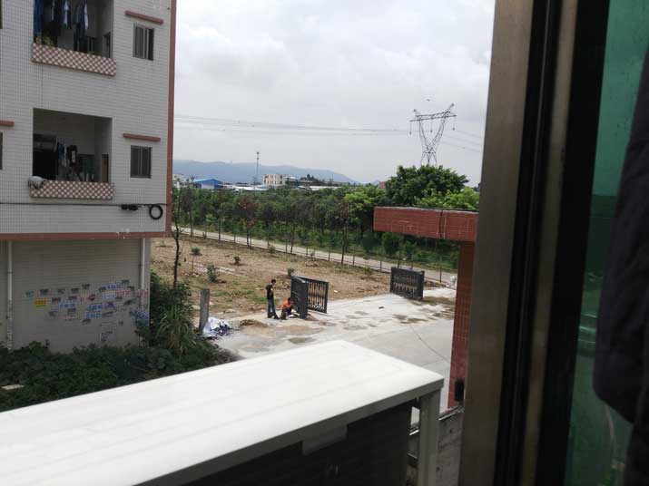 自貢德凱?貢爵府懸浮折疊門案例 - 中出網(wǎng)-智能出入口與停車充電門戶