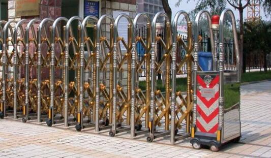 舟山蓉浦學院選用舟山出安智能電動伸縮門彰顯個性