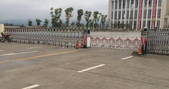 麗水出安智能伸縮門進駐麗水市囿山小學(xué)