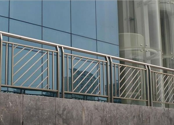 熱烈祝賀漢中出安智能護欄進駐縉頤陽光城