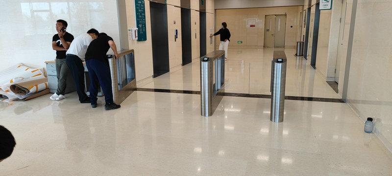 北京同仁醫(yī)院南區(qū)二期病房智能擺閘安裝工程