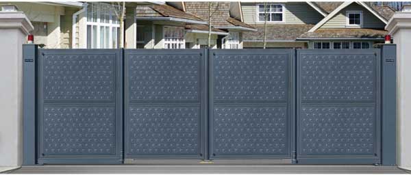 河源出安智能懸浮折疊門為河源恒大濱江左岸別墅大門口增加色彩