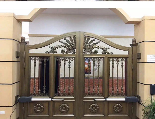 長沙長房半島藍灣別墅大門工程案例 - 中出網(wǎng)-智能出入口與停車充電門戶