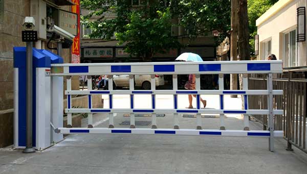 熱烈祝賀鶴壁出安智能柵欄道閘進駐鶴壁恒大名都