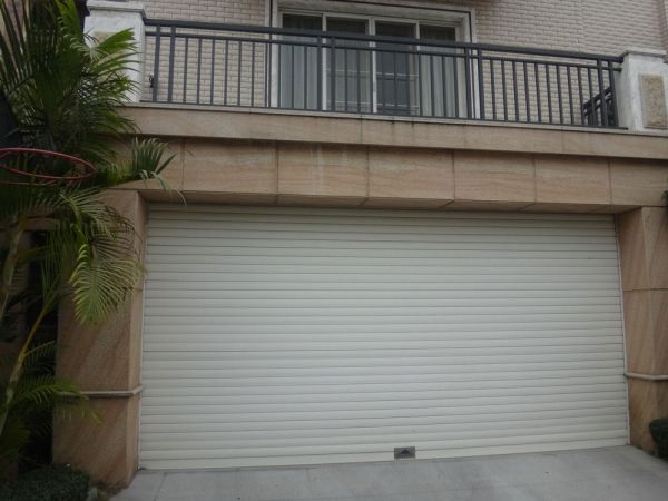 慶賀恒大名都選用鶴壁出安智能車庫門