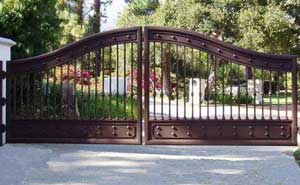 安順寶捷地產(chǎn)?黔中1號(hào)別墅大門案例