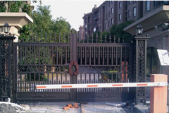 熱烈祝賀石嘴山出安智能鋁藝大門進駐恒大綠洲