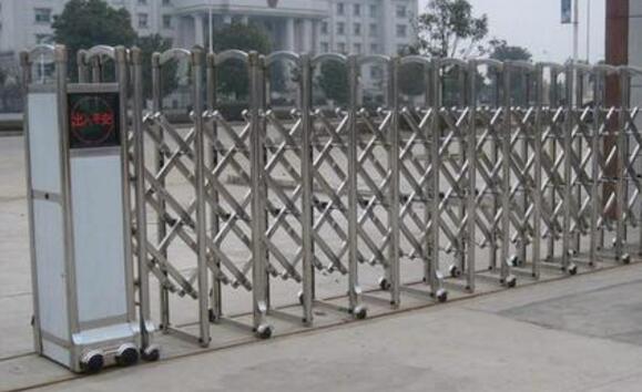 海東電動伸縮門滑輪怎么更換維修？