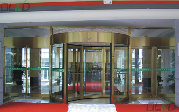 喜迎拉薩出安智能旋轉(zhuǎn)門進駐綠洲云邸