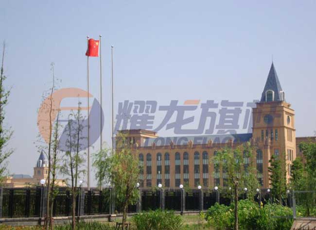 上海金山國際學校旗桿案例 - 中出網-智能出入口與停車充電門戶