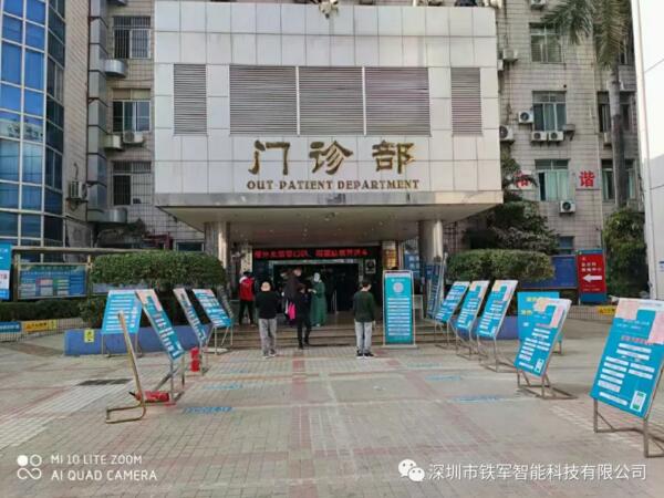 出入口設(shè)置人臉識別測溫閘機