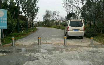 升降柱 - 道路電動升降路樁