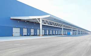 浦東機(jī)場保溫滑升門案例