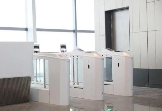 固力保完美助力青島膠東機場，安全登機煥新翱翔！