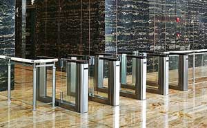 深圳皇庭國際大廈通道閘案例