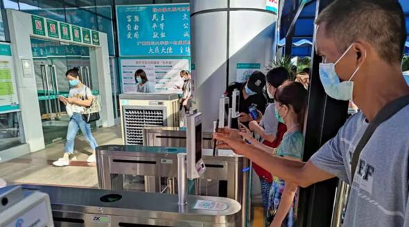 熵基科技建立防疫第一道防線，牢筑醫(yī)院出入口防控屏障