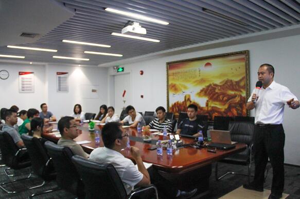 德立云加強(qiáng)專(zhuān)業(yè)知識(shí)培訓(xùn)，助力員工成長(zhǎng)