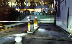 重慶盤龍奧園廣場車牌識別系統(tǒng)案例