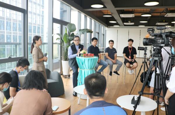 李德紘院士及WebVision圖像分類競賽佳都科技獲獎團(tuán)隊(duì)分享現(xiàn)場