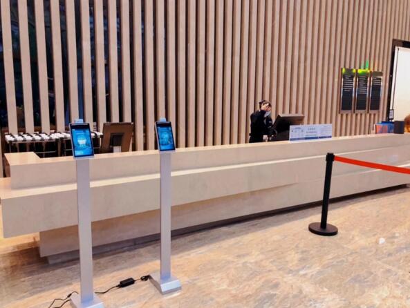 人臉測溫終端在武漢萬達瑞華酒店的應用場景