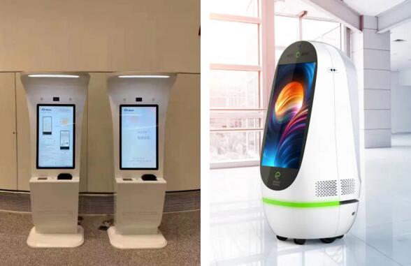 瑞為推出了智慧航顯以及曉瑞機(jī)器人兩款具備導(dǎo)航性能的機(jī)場(chǎng)產(chǎn)品