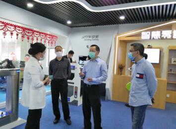 廈門市政協(xié)黨組成員、副主席李欽輝一行調(diào)研瑞為