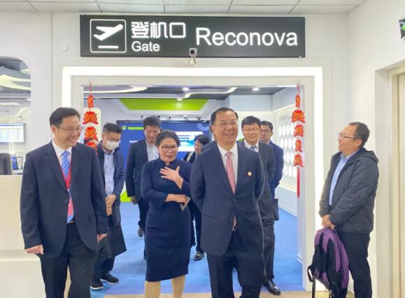 工業(yè)和信息化部副部長(zhǎng)劉烈宏一行蒞臨瑞為參觀考察，寄語(yǔ)瑞為扎根產(chǎn)業(yè)生態(tài)不松懈