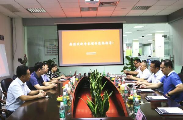 漯河市城鄉(xiāng)一體化示范區(qū)管委會鈕盾主任一行蒞臨立林參觀考察