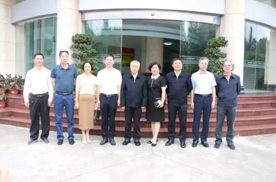 第十三屆全國人大常委趙憲庚率“國家標準化發(fā)展戰(zhàn)略研究”項目組至立林調(diào)研