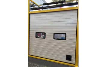 工業(yè)門 - 白色條形工業(yè)滑升門