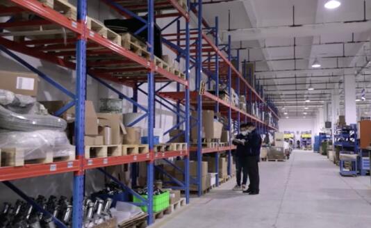 亞薩合萊自動(dòng)門系統(tǒng)蘇州工廠復(fù)工復(fù)產(chǎn)穩(wěn)步供應(yīng)，榮登《人民日?qǐng)?bào)海外版》