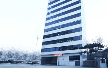 轎廂垂直升降車庫