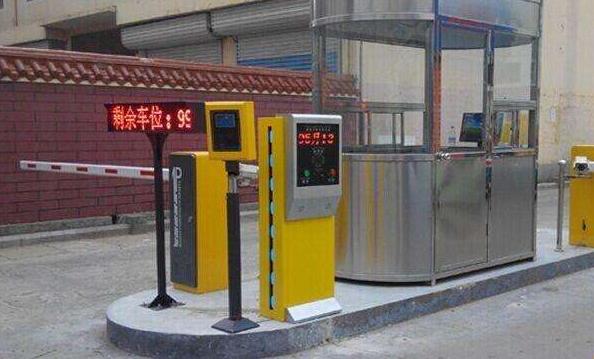 淮安出安智能車(chē)牌識(shí)別安裝在保利堂悅