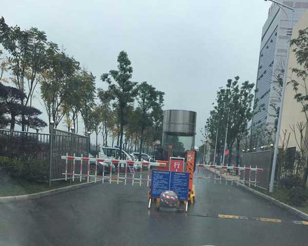 慶賀常德出安智能停車場(chǎng)系統(tǒng)進(jìn)駐常德技術(shù)學(xué)院