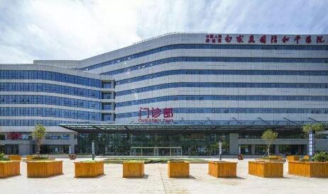 鳴謝日照白求恩醫(yī)院應用日照出安智能道閘